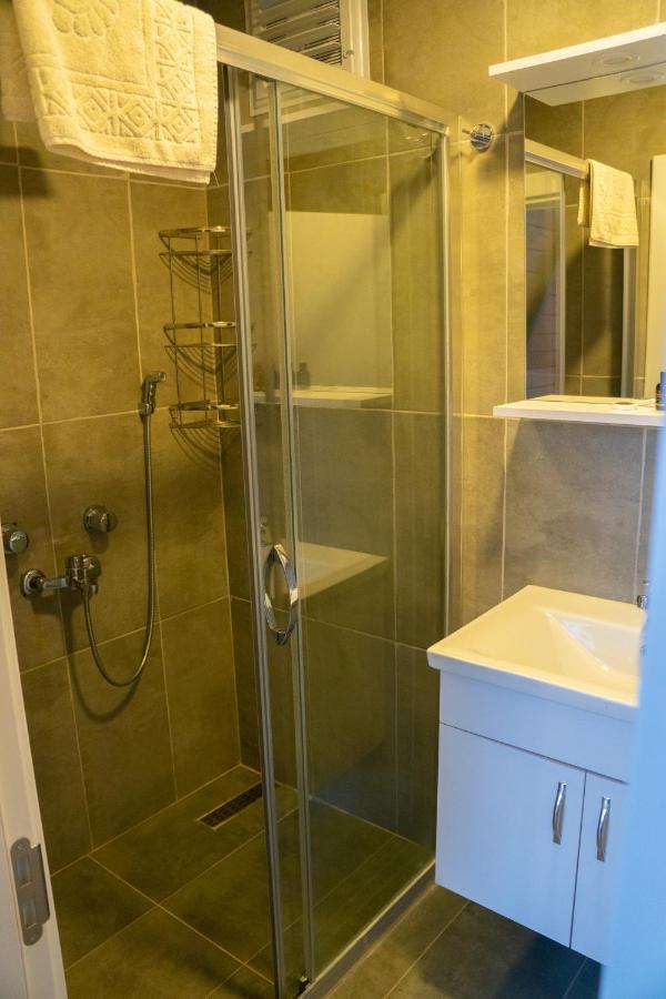 Hotel Triangle Life Suit Kartepe Esterno foto